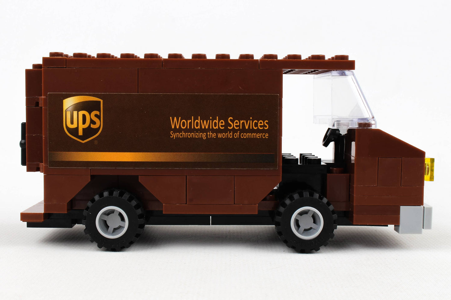 BL99977  UPS Package Car Construction toy