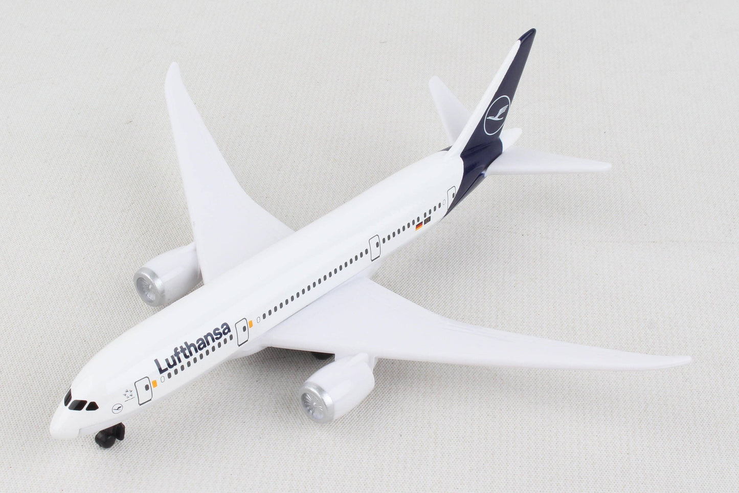 RT4136 Lufthansa 787 Single Plane by Daron Toys