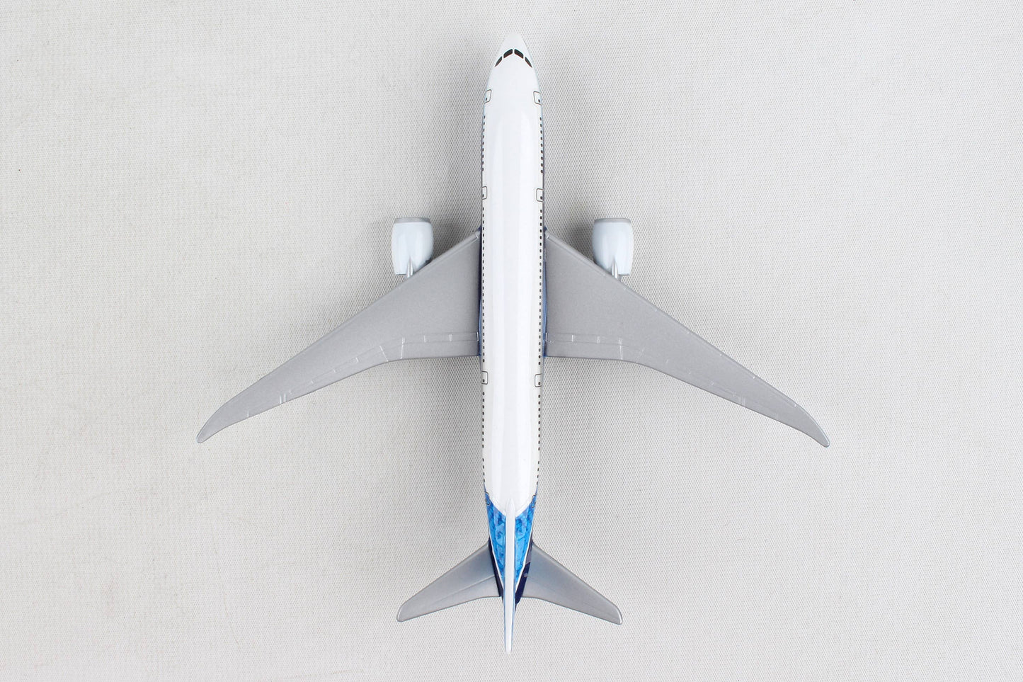 RT7474-1 Boeing 787 Single Plane by Daron Toys