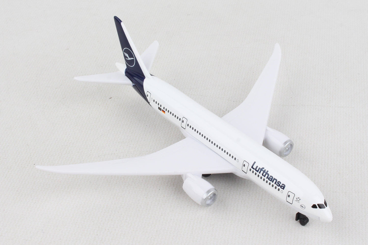 RT4136 Lufthansa 787 Single Plane by Daron Toys