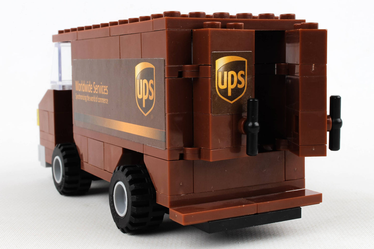 BL99977  UPS Package Car Construction toy